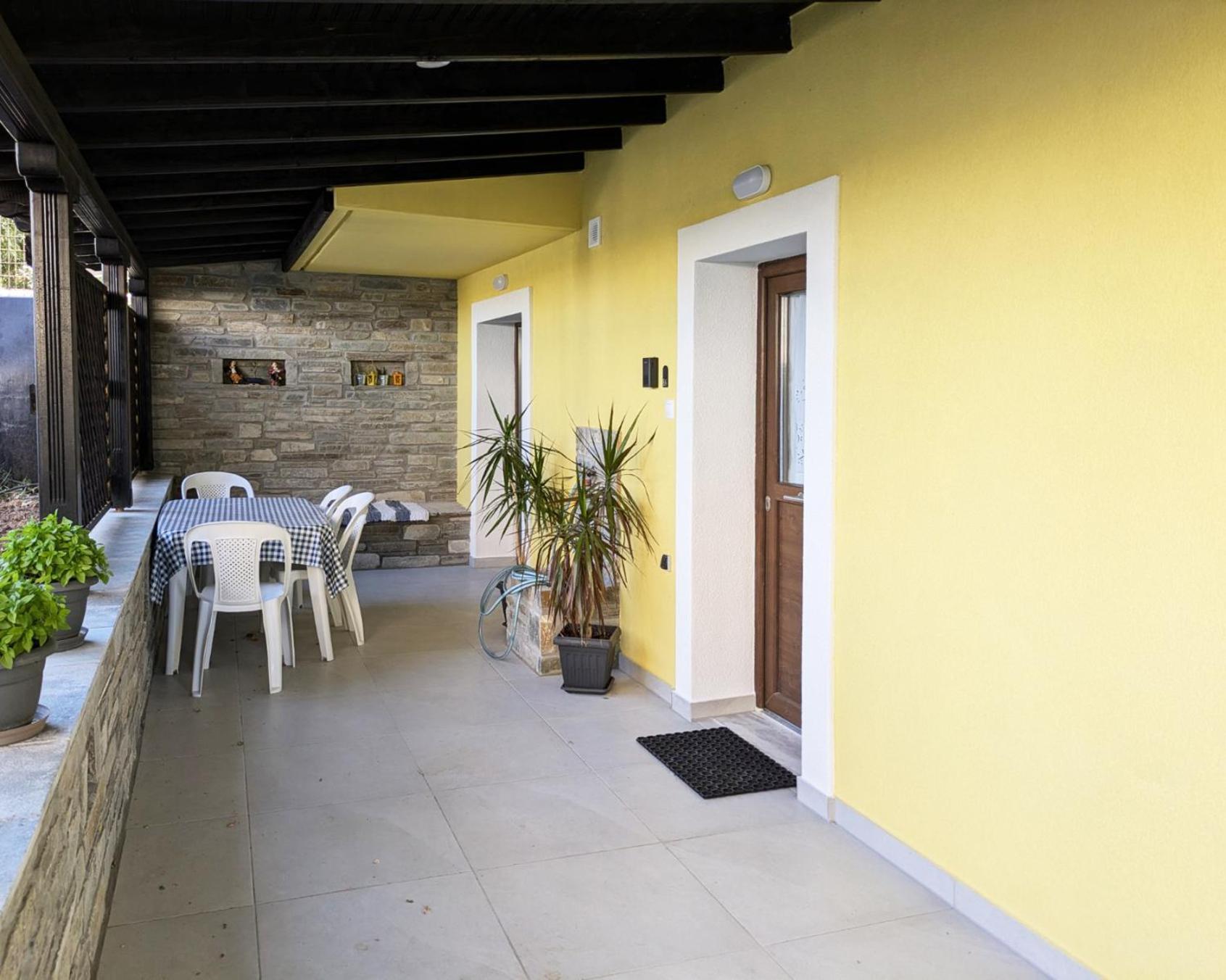 Melina Apartments Никити Экстерьер фото